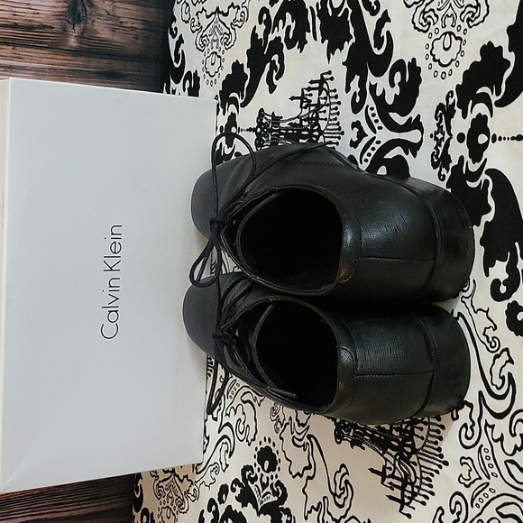 Calvin Klein Men's Black Leather Dress Shoes Size 8.5 (Like New) - Picture 7 of 10